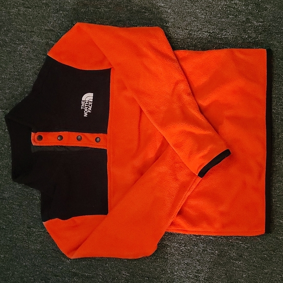 The North Face - Youth 7/8 Orange Pullover (Sweater) - Picture 1 of 2